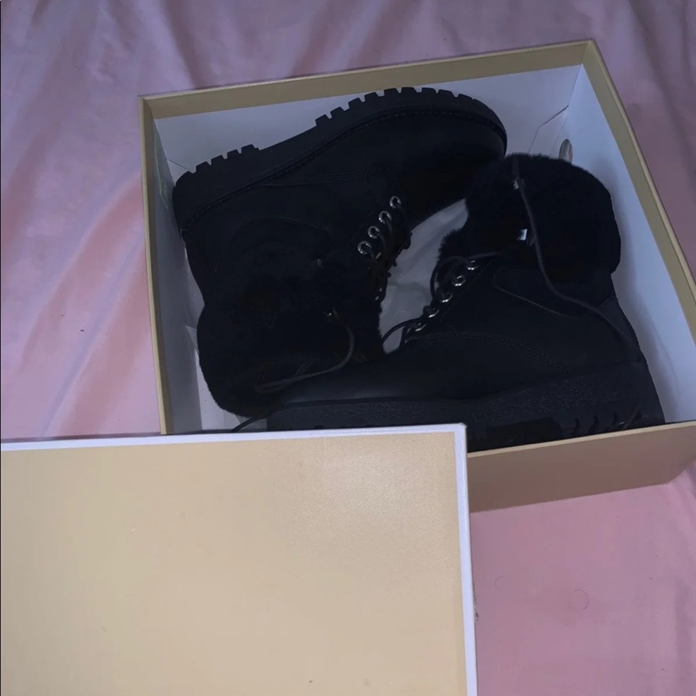 Michael kors Leather Teddy Hiking Boots - Picture 4 of 7